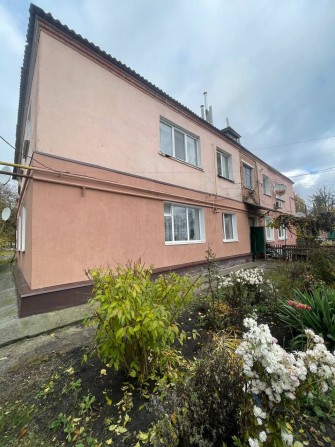 3-Кімнатна квартира в місті Буринь , біля автовокзалу , з гаражем ! - фото 1