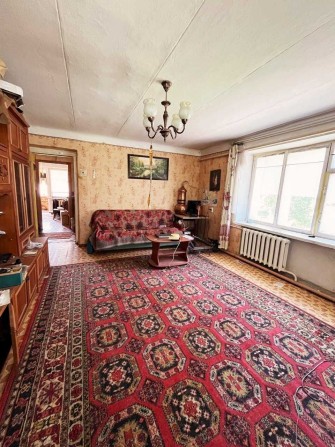 Продам трикімнатну квартиру (не здається) - фото 1