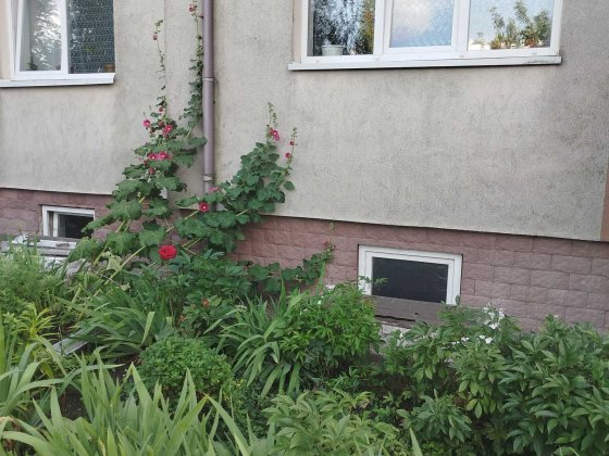 Продається простора 3-кімнатна квартира у місті Почаїв Почаїв