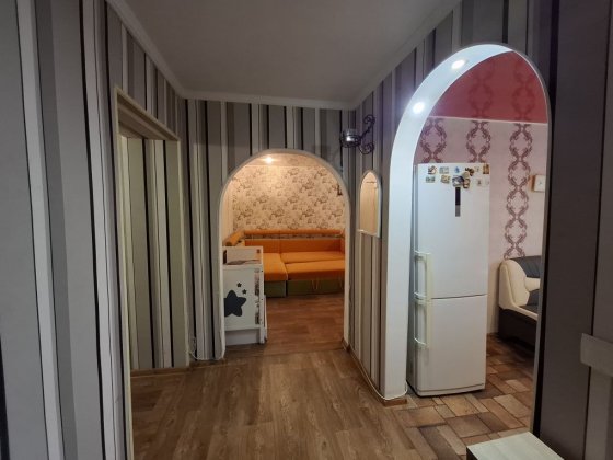 3-кімнатна квартира по вулиці Амосова Первомайск