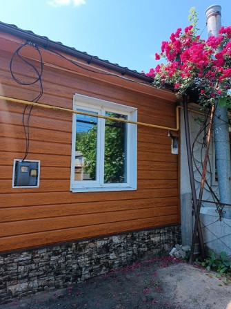 Продам 2-кімнатну квартиру на землі (вул. Кам'яномостівська) - фото 1