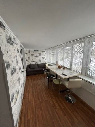 Продається 3-х кімнатна квартира - фото 1