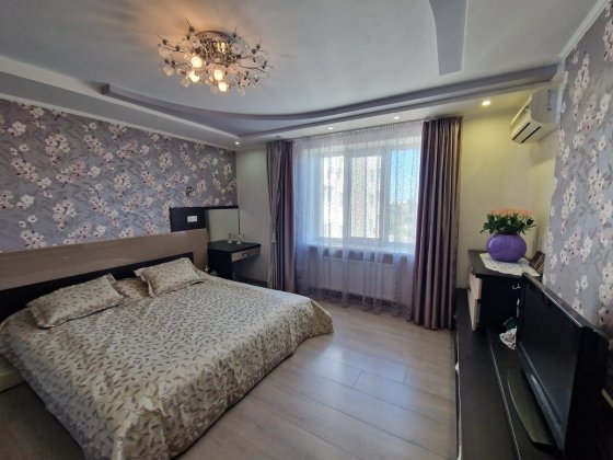 Продаж 3-х кімнатної квартири в центрі Черкас Геронимівка