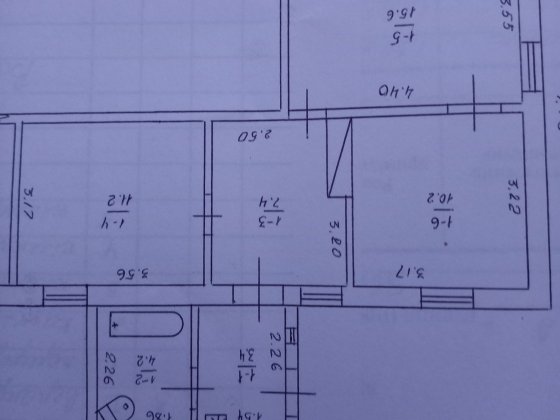 Продам трикімнатну квартиру в одноповерховому триквартирному  будинку. Звенигородка