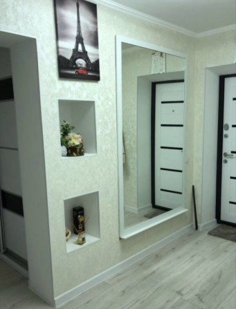 Продам двух кімнату квартиру в центрі міста - фото 1