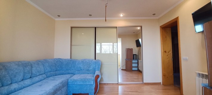 Продаж 2к квартири у центрі  Кіцманя з гаражем - фото 1