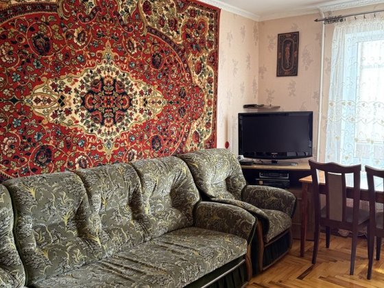 Продажа Квартира 63 кв (Бабурка) Новослобідка