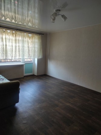 Продам 4-х комнатную квартиру - фото 1