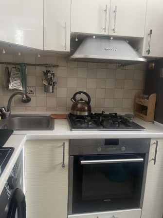 ПРОДАМ 1 кім.кв. з євроремонтом і газом по вул.Лагуновоі 17! - фото 1