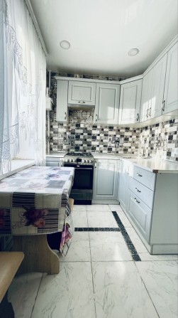 ТЕРМІНОВИЙ ПРОДАЖ 3х кімнатної квартири в центрі міста ! Сертифікат ! - фото 1