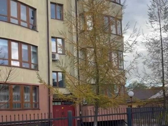 2-кімнатна квартира під ремонт у клубному будинку біля річки та парку Івано-Франківськ