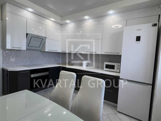 Продаж стильної 2-х кім квартири з ремонтом, СЕРТИФІКАТ -ТАК Буча