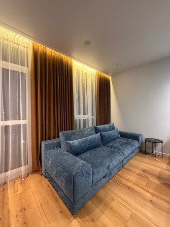 Видова квартира на дві родини в центрі Міста. Буча Авенір Плаза - фото 1