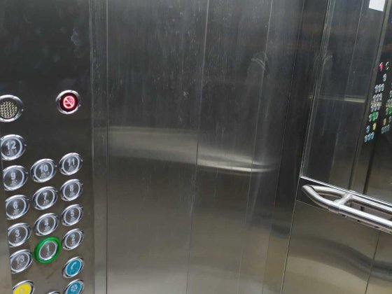 Продаж квартири, Здана, видова, 3-кімн Бандери-Височана, Центральне Івано-Франківськ