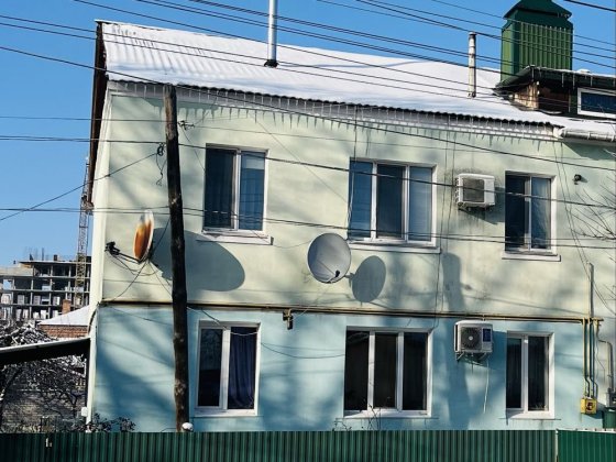 Центр міста, квартира з автономним опаленням та двориком Белая Церковь