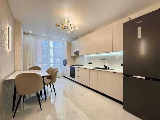 Однокімнатна квартира з ремонтом ,46.4 м.кв Ивано-Франковск