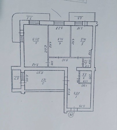 Продаж квартири 3 спальні + 2 відкриті балкони в центрі Івано-франків - фото 1