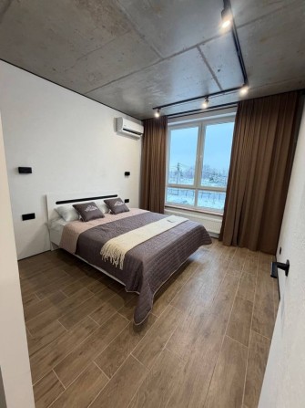 Продаж однокімнатної квартири з дизайнерським ремонтом, меблями! - фото 1