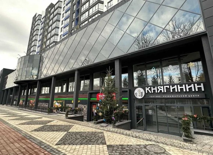 Велика двокімнатна на комфортному поверсі - фото 1