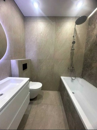 Продаж 1-кімнатної квартири з ремонтом в зданому будинку. - фото 1