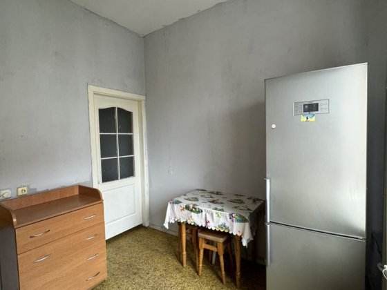 Однокімнатна квартира нестандарте планування (ДНС) Будинок цегляний Белая Церковь