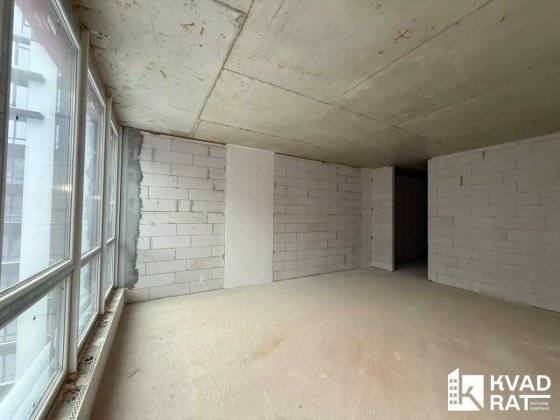 Здана 1 кім квартира біля міського озера Івано-Франківськ