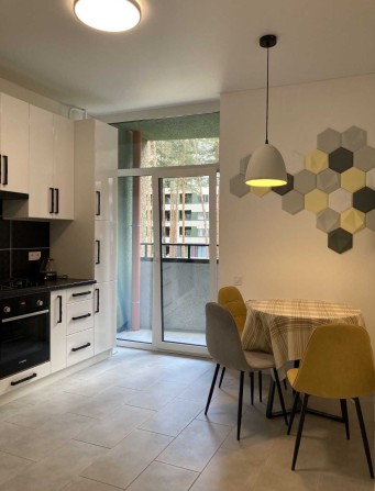 Продам квартиру з новим ремонтом! 15 хв до Києва! Мін. оформлення! - фото 1