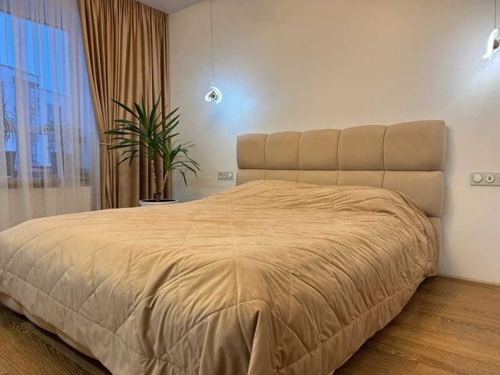 Двокімнатна з ремонтом біля озера жк Липки - фото 1