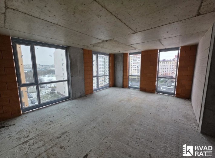 Готова 3кім квартира, 83м2, індивідуальне газове опалення - фото 1