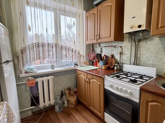 Продається затишну 2-кімнатну квартиру в районі Піонерська. Белая Церковь