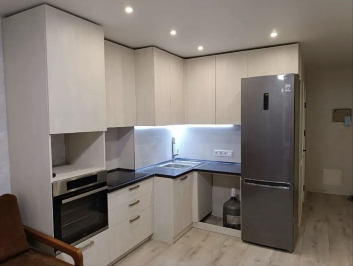 Продам 2 к квартиру ЖК Атлант Бровари генератор - фото 1