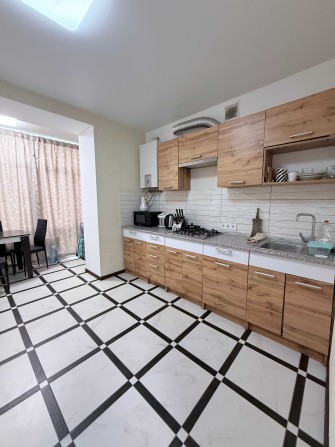 Квартира в лісовій Бучі! Гарна ціна! Залишається все! Без комісії! - фото 1