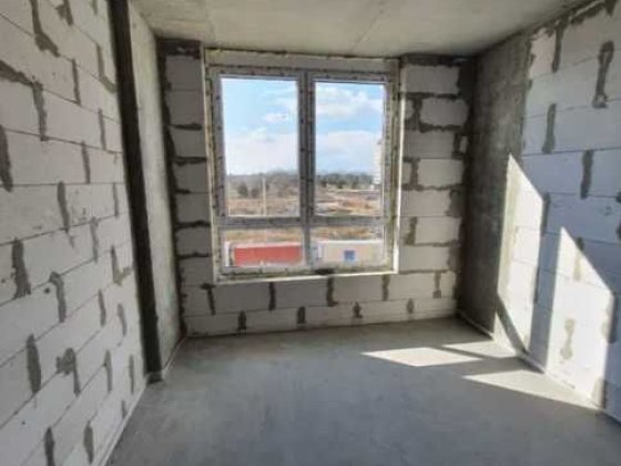 Двокімнатна. Мінімальне оформлення! Газ! Буча