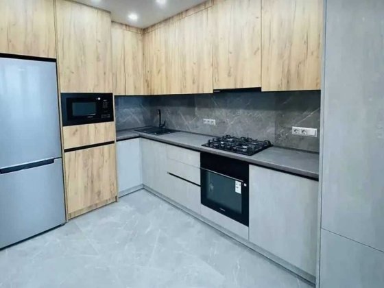 Простора 1кім квартира з кухнею-студією та ремонтом Ивано-Франковск