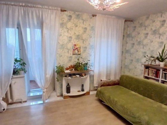 Продається 2-х, кімнатна квартира, вул. Грушевського 17в Бровари