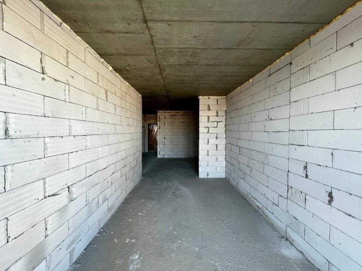 Терміновий продаж двокімнатної квартири в центрі міста - фото 1