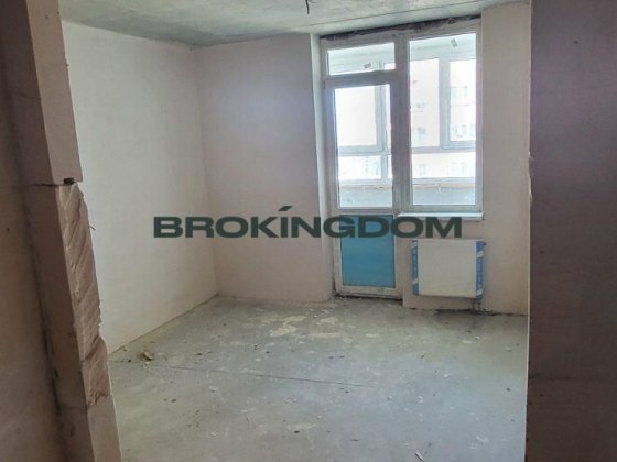 1-к квартира + власна комора поруч, вул. Симоненка 107-а, Генератор Бровары