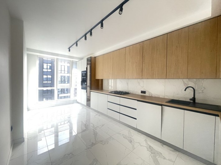 Терміново!Продається світла та простора 2кім квартира - фото 1