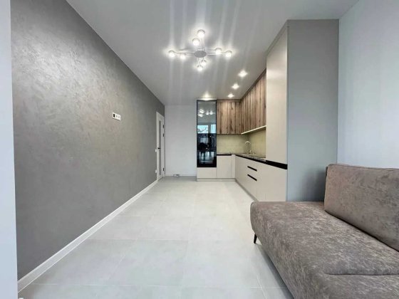 Однокімнатна з ремонтом у новобудові Івано-Франківськ