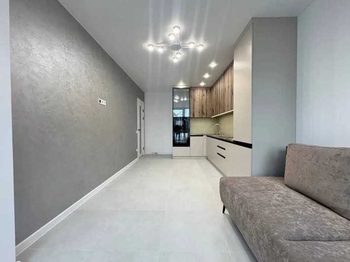 Однокімнатна з ремонтом у новобудові - фото 1