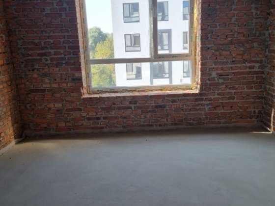 Дуже класна ціна на простору однокімнатну квартиру. Буча