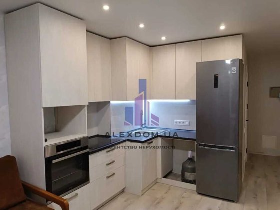 Продаж  1к квартири вул.  Симоненка 111. Бровари Бровари