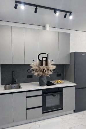 Продам квартиру-студію з ремонтом в ЖК Молодість, вул. Соборна - фото 1