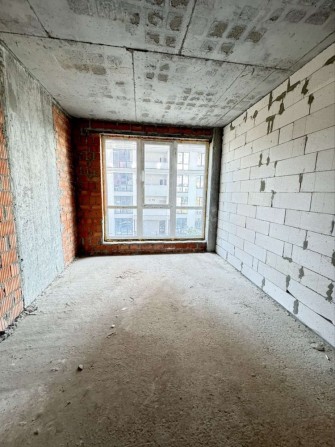 Найдешевша ПРОСТОРА 2к квартира в 7хв до КИЄВА!Зданий,обжитий Будинок! - фото 1