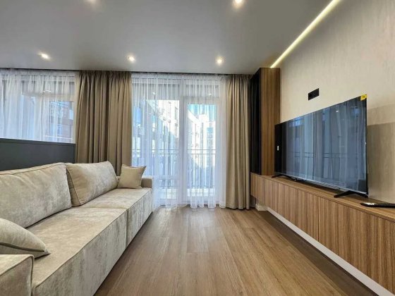 Продам! Двокімнатна з кухнею-вітальнею та великим балконом Біля річки! Івано-Франківськ