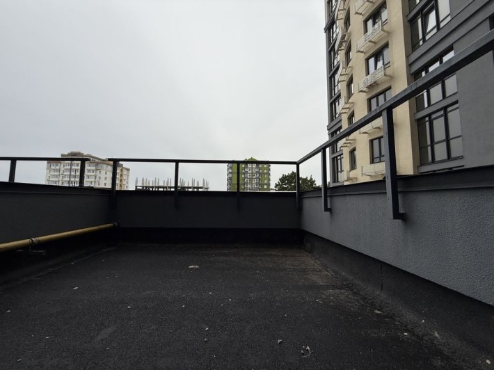 Супер ціна! Євро 3-к в центрі з терасою! Газ! Можна на ремонт! - фото 1