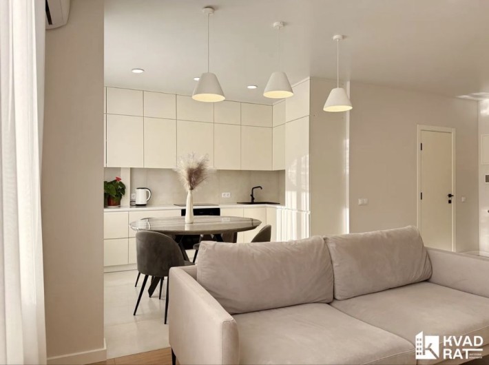 Простора квартира з якісним ремонтом на Каскаді! 6 поверх! - фото 1