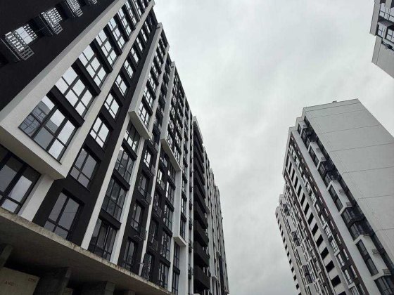 2-к квартира біля Міського Озера Івано-Франківськ