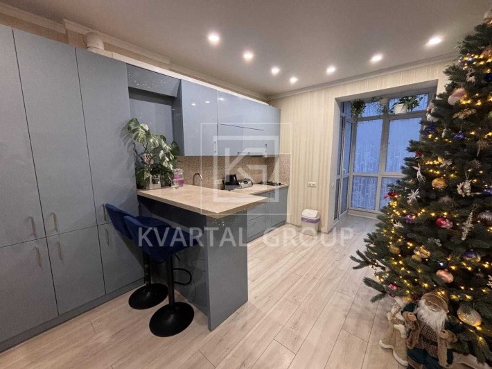 Версаль Парк велика однокімнатна квартира - фото 1