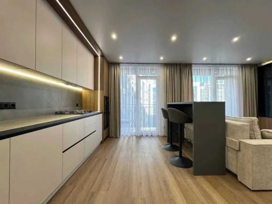 2к квартира з дизайнерським ремонтом, меблями та техніко Івано-Франківськ